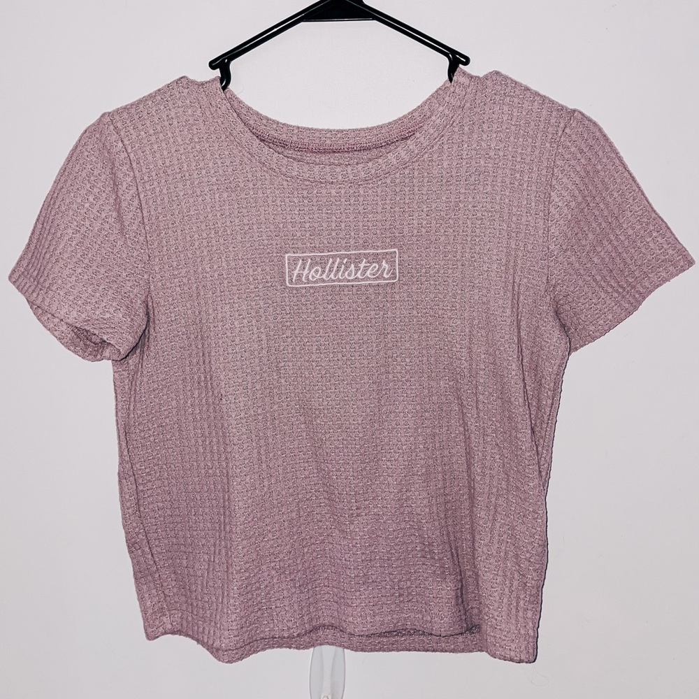 HOLLISTER lavender knit crop tee